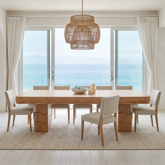 47 in-105 in Extendable Wood Dining Room Table for 4-8 People