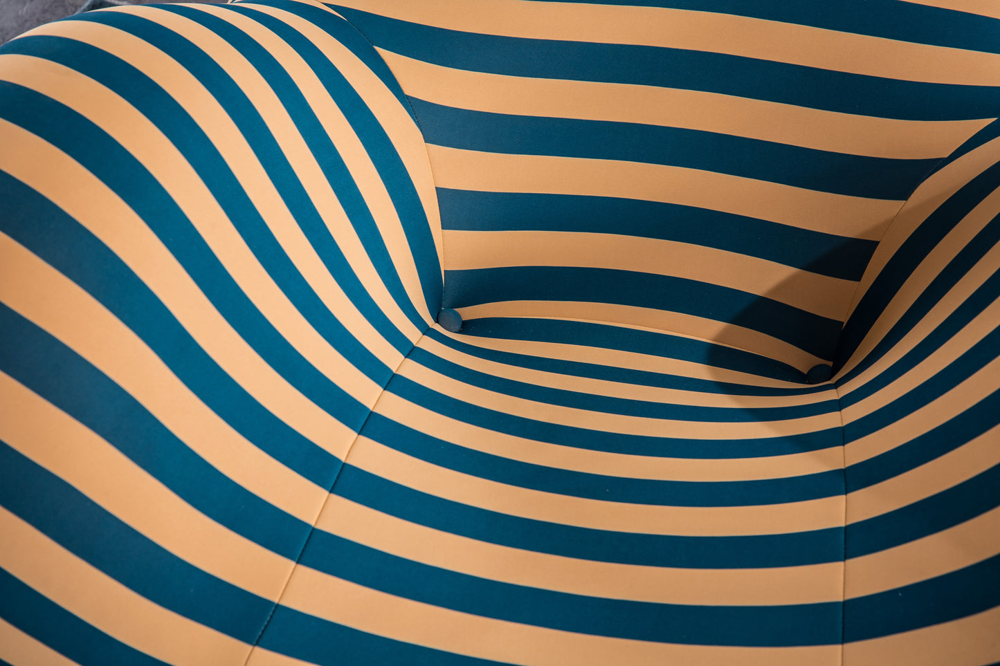 C610L Italian Designer Barrel Chair with Ottoman